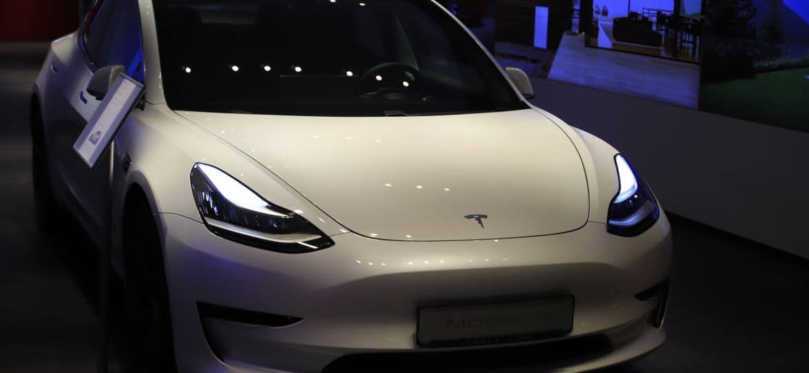 tesla-5919764